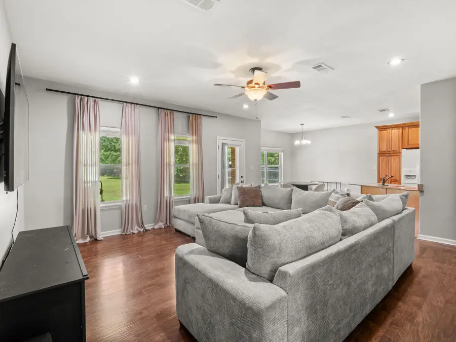 595 Lewis Perkins, Leesville, LA 71446 - #3