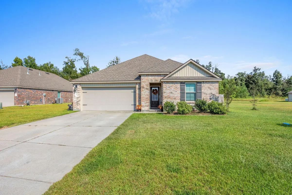 800 Hummingbird Cove, Lake Charles, LA 70611 - Image #1