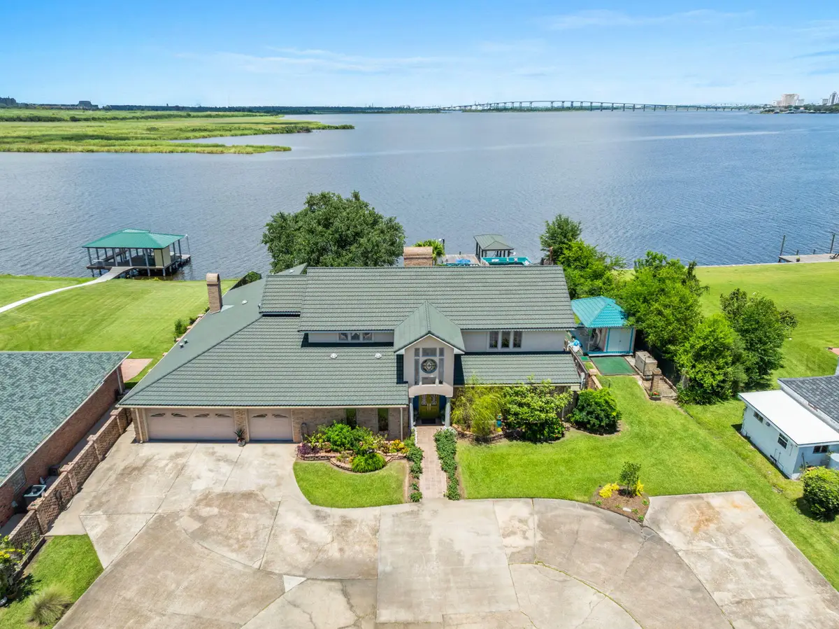 3840 Bluff Ln, Lake Charles, LA 70605 - #1