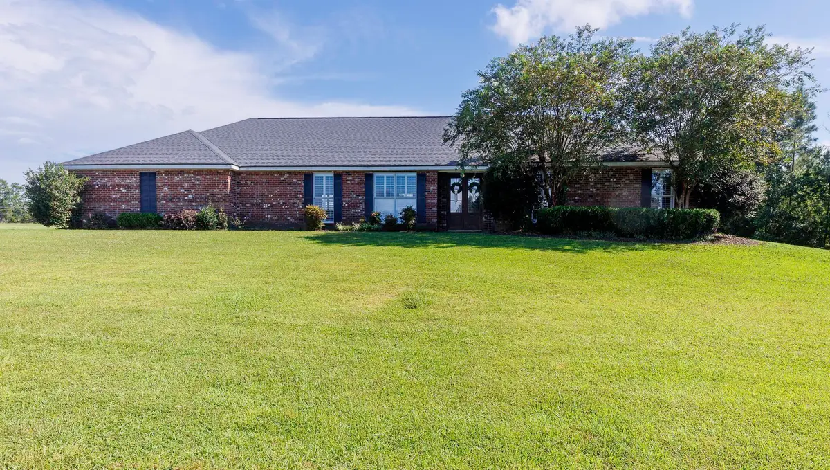 1649 S Woodland Forest Dr, Lake Charles, LA 70611 - Image #1