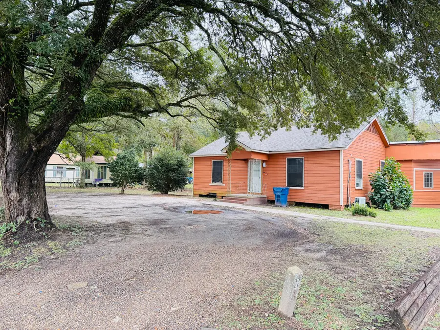 211/213 W 9th St, Deridder, LA 70634 - Image #2