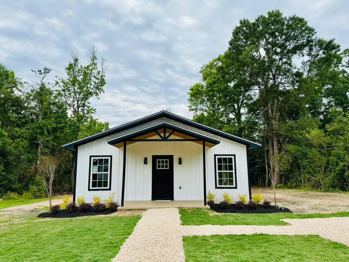 609 S Division St, Deridder, LA 70634 - #1