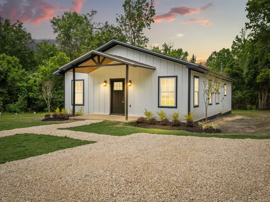 609 S Division St, Deridder, LA 70634 - #3