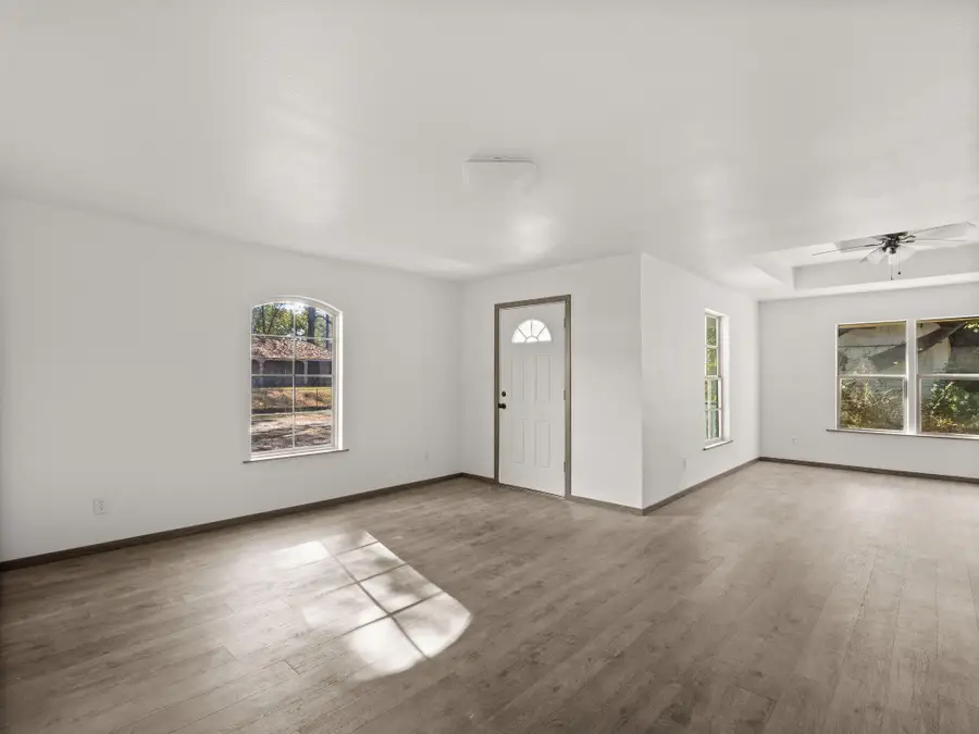 604 W North St, Leesville, LA 71446 - Image #3