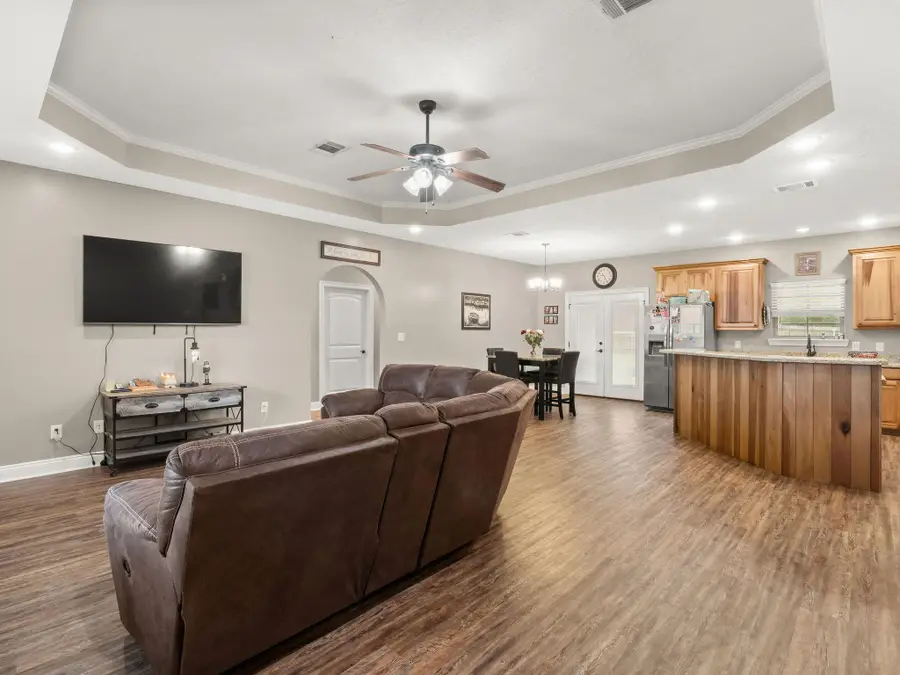 205 Barbara Dr, Deridder, LA 70634 - #3