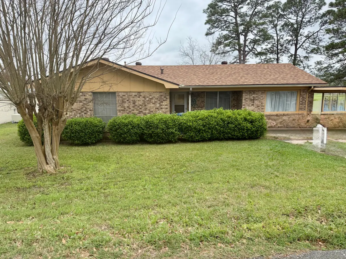 225 Country Club Rd, Leesville, LA 71446 - #1