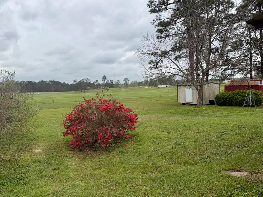 225 Country Club Rd, Leesville, LA 71446 - #3