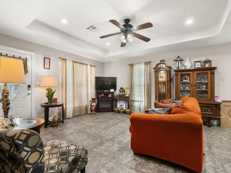 301 N Texas St, Deridder, LA 70634 - #3