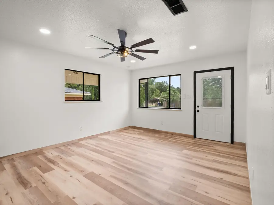 702 Stanton, New Llano, LA 71461 - #2