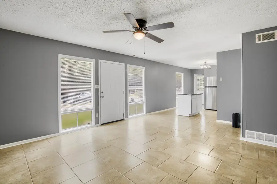 1104 Anderson Dr, Leesville, LA 71446 - #3