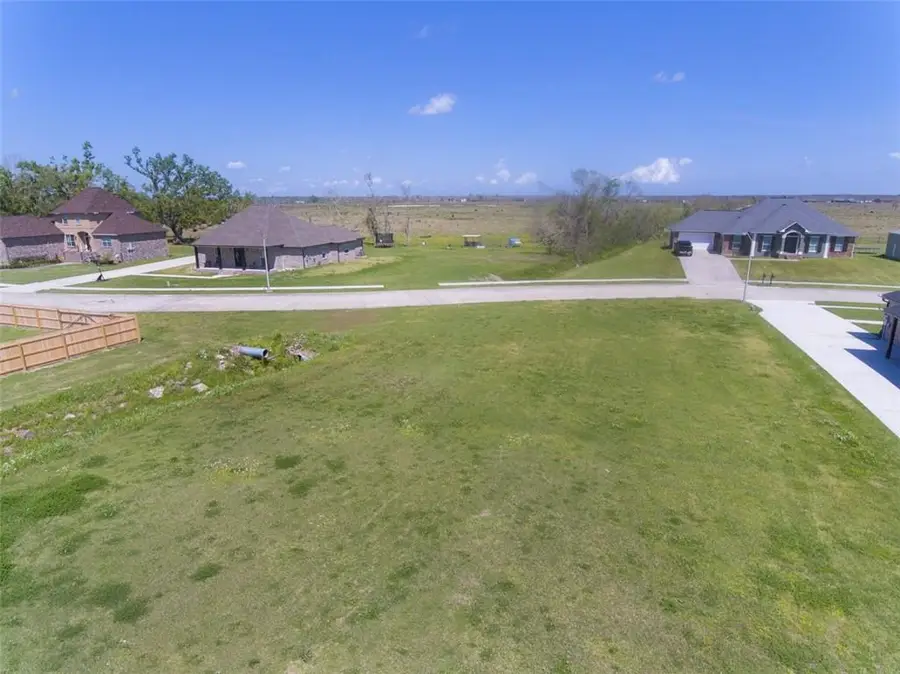 308 Luke Drive, Des Allemands, LA 70030 - Image #2