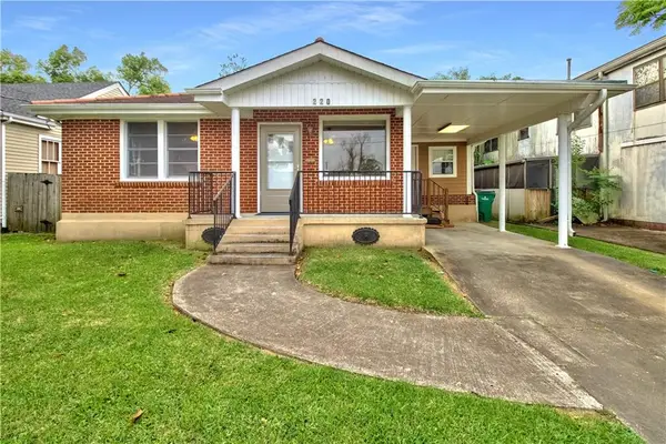 220 9th Street, Gretna, LA 70053