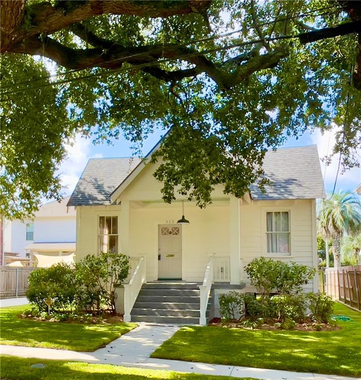 312 W Robert E Lee Boulevard, New Orleans, LA 70124 ERA