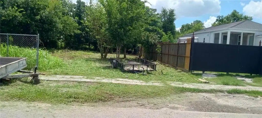 2409 Flood Street, New Orleans, LA 70117 - Image #1