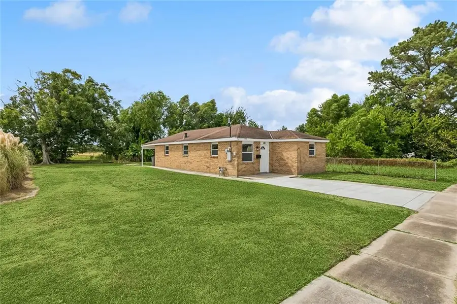 490 Ocean Avenue, Gretna, LA 70053 - Image #2