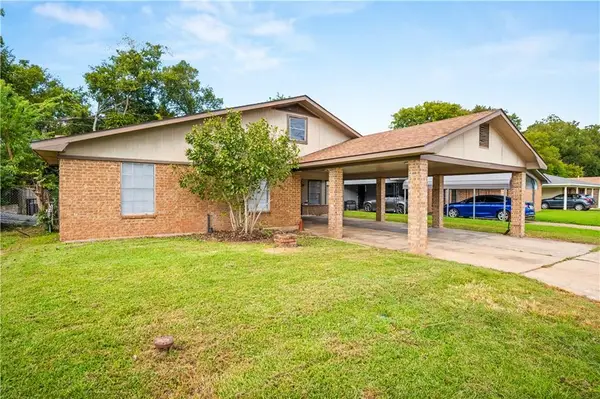 814 Lafitte Drive, Alexandria, LA 71302