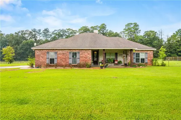 310 Meadows Open Trail, Pineville, LA 71360