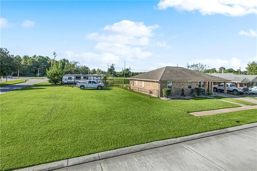 1804 Goldfinch Drive, Saint Bernard, LA 70085 - Image #2