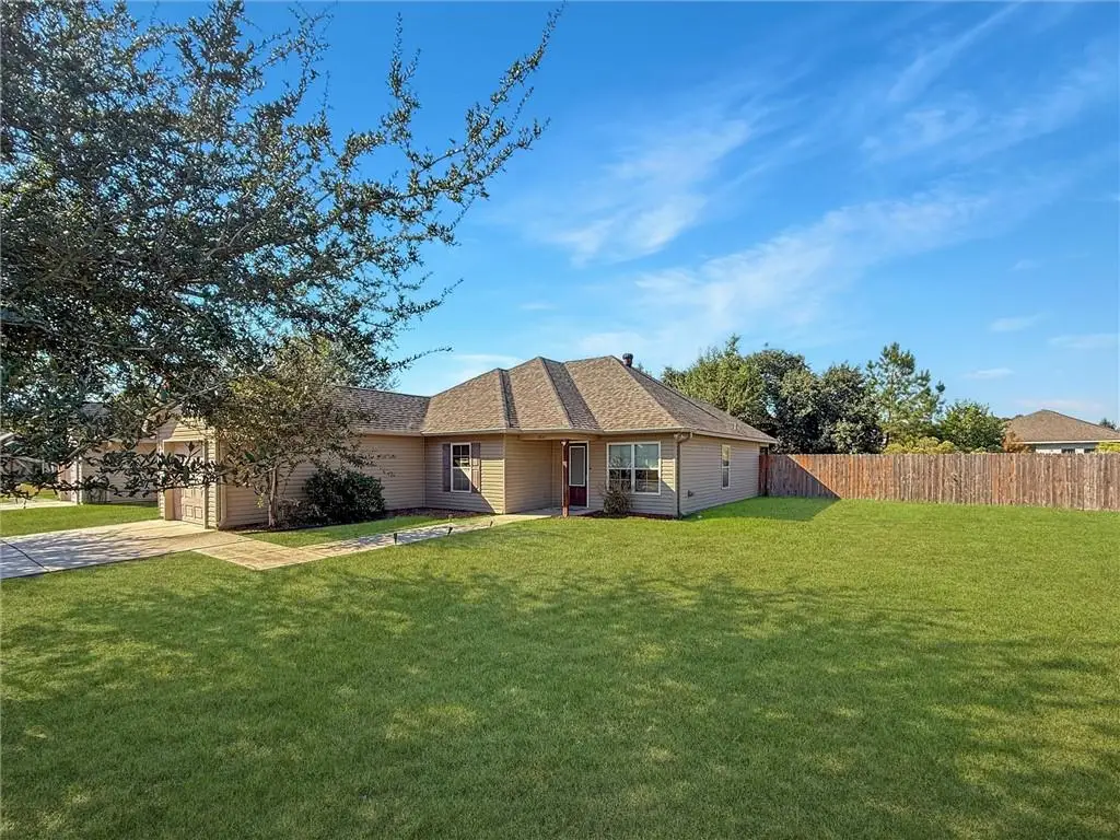 28515 Vintage Lane, Ponchatoula, LA 70454 - Image #1