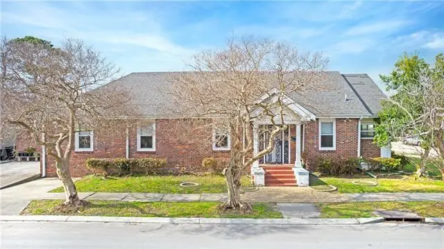 2430 Hollygrove Street, New Orleans, LA 70118 - Image #1