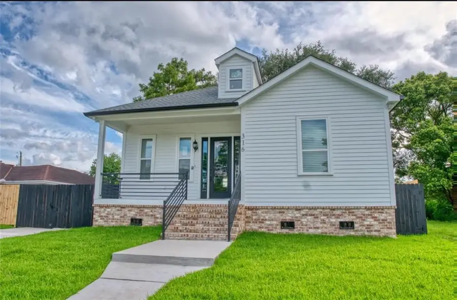 316 Livingston Avenue, Arabi, LA 70032 - Image #2