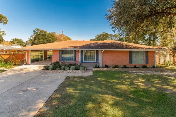 826 Avenue E Avenue, Bogalusa, LA 70427