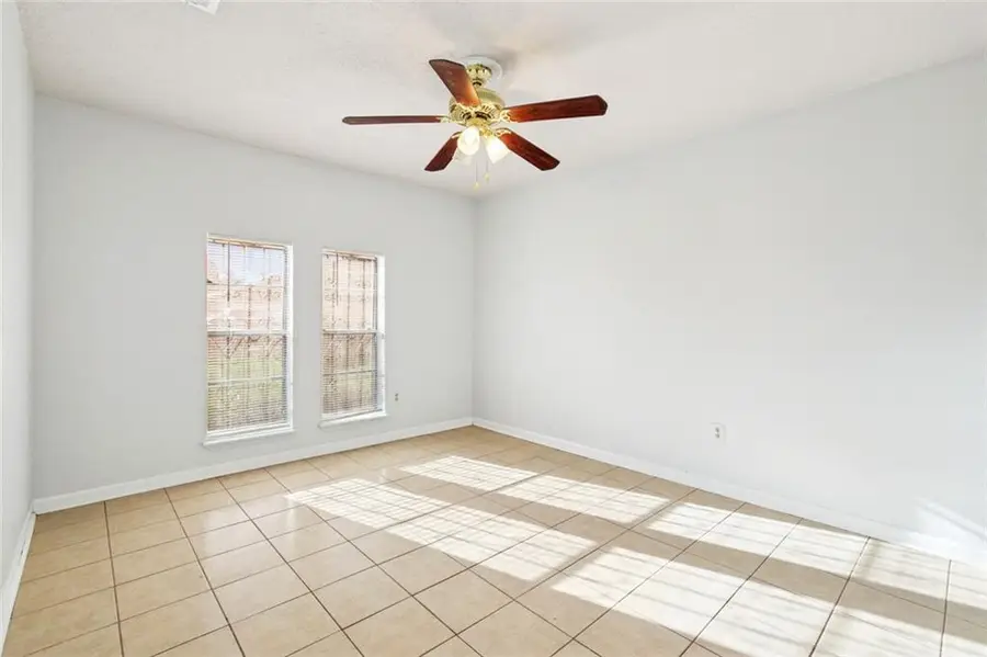 2433 Lynnbrook Drive, Harvey, LA 70058 - Image #2