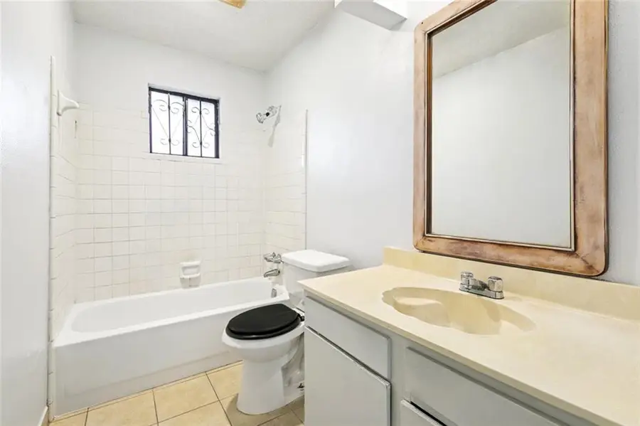 2433 Lynnbrook Drive, Harvey, LA 70058 - Image #3