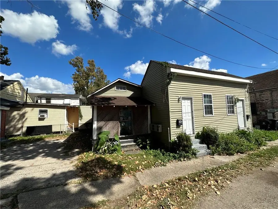 8825 27 Plum Street, New Orleans, LA 70118 - Image #2