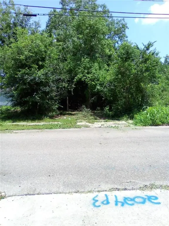 2027 Benton Street, New Orleans, LA 70117 - Image #1