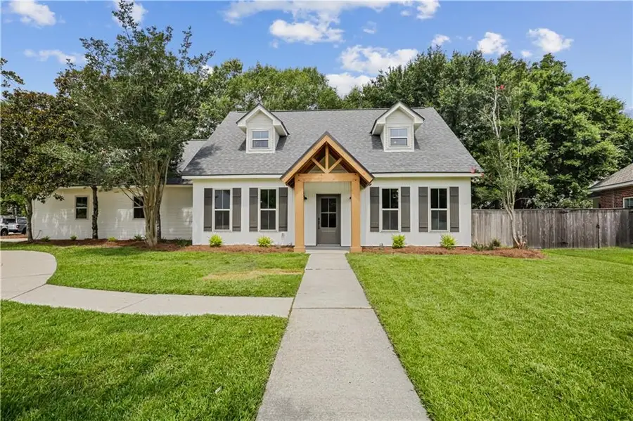 773 Rue Calais, Mandeville, LA 70471 - Image #2