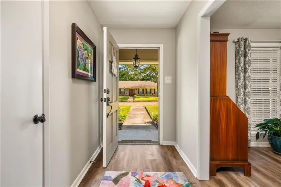 1208 Canterbury Drive, Alexandria, LA 71303 - Image #2