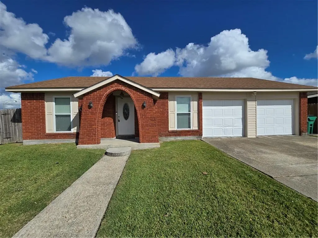 101 St James Drive, Gretna, LA 70056 - Image #1