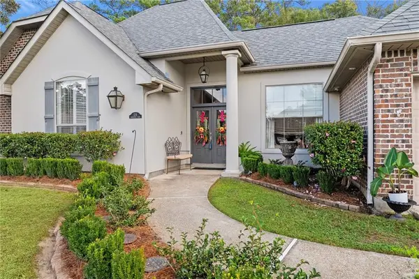 124 Timberwood Drive, Madisonville, LA 70447