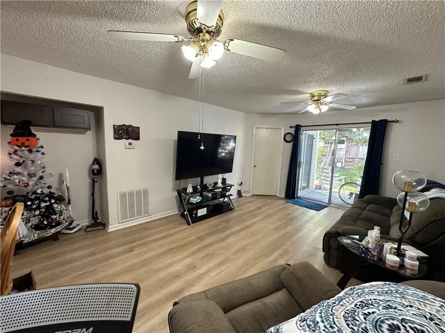 149 Avant Garde. Circle #149, Kenner, LA 70065 - Image #3