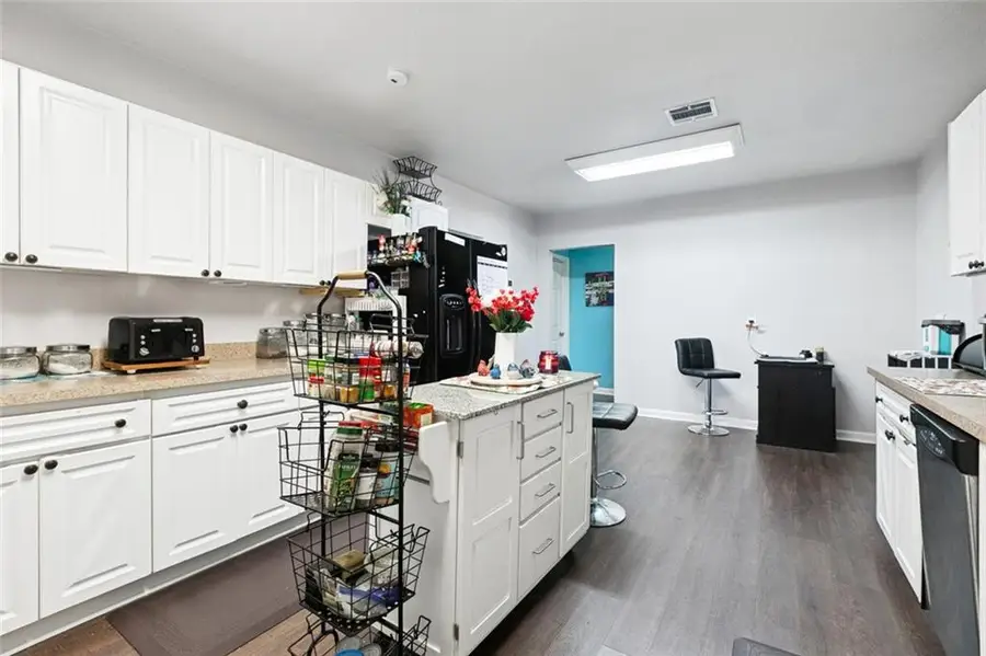 221 W Urquhart Street, Chalmette, LA 70043 - Image #2