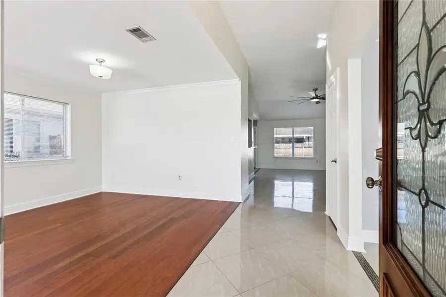 2007 S Village Green Drive, Harvey, LA 70058 - Image #2