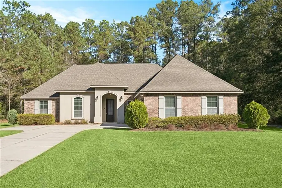 833 Branch Crossing Drive, Covington, LA 70435 - Image #2