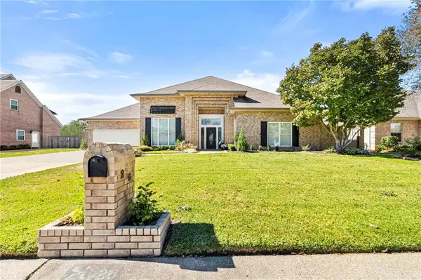 26 Oak Alley Boulevard, Marrero, LA 70072