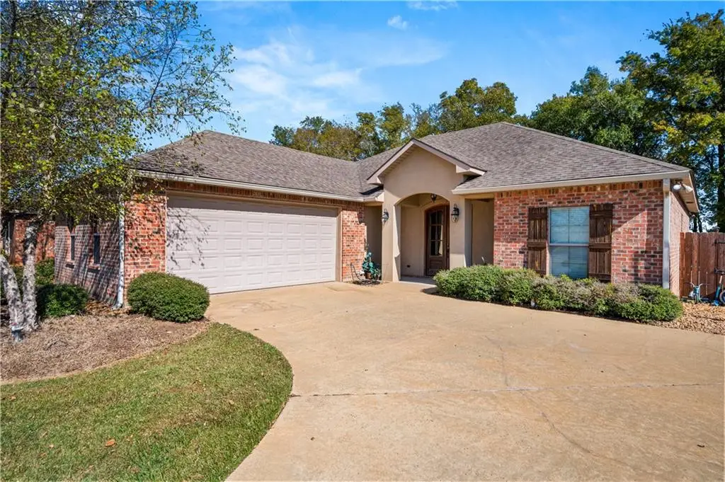 120 Grand Lakes Boulevard, Alexandria, LA 71303 - Image #1