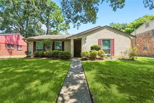 5858 Rhodes Avenue, New Orleans, LA 70131