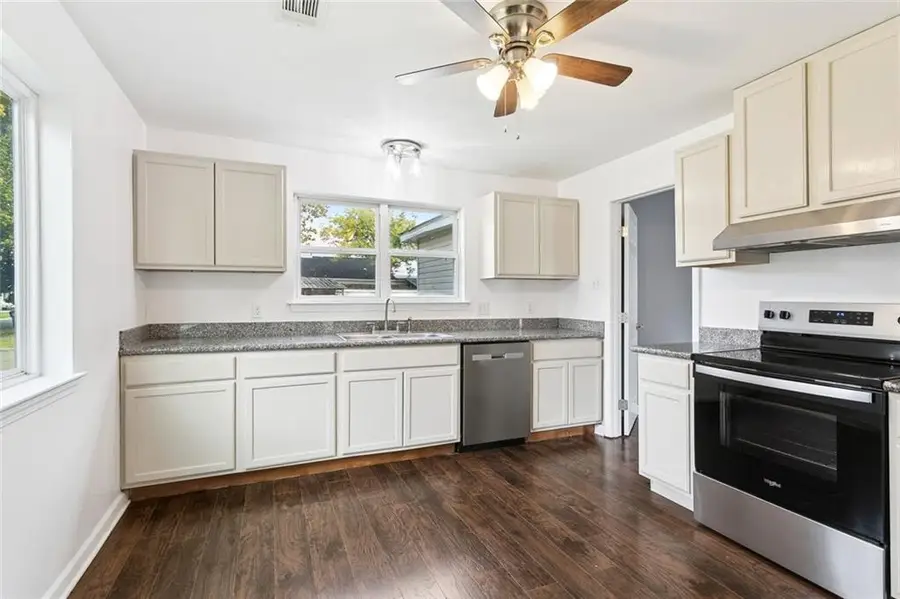 2136 E Beauregard Street, Chalmette, LA 70043 - Image #3