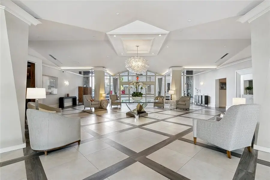 2100 St Charles Avenue #12A, New Orleans, LA 70130 - Image #3