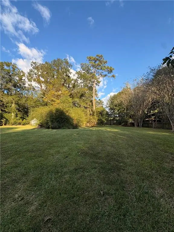 148 Hwy 1077 Highway, Madisonville, LA 70447