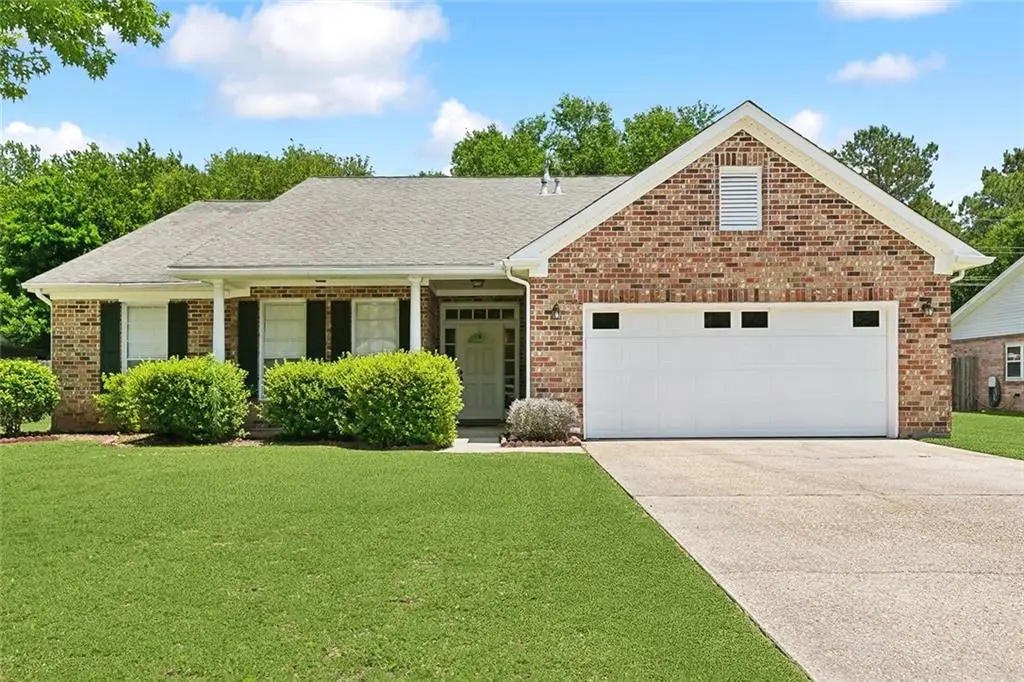 3126 E Meadow Lake Drive, Slidell, LA 70461 - Image #1