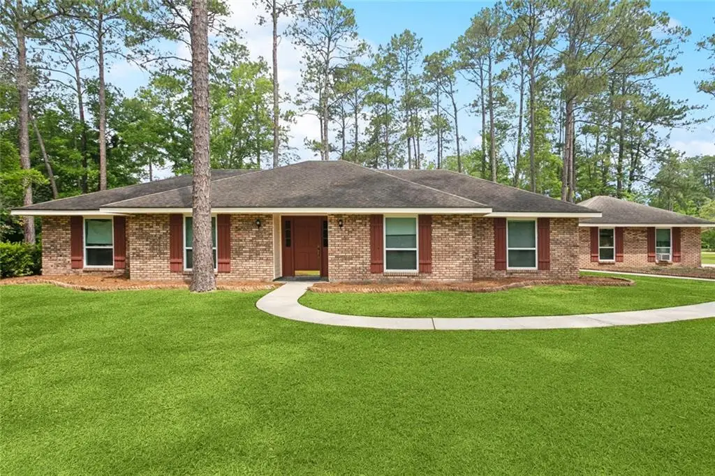 61203 Kings Arms Drive, Lacombe, LA 70445 - Image #1