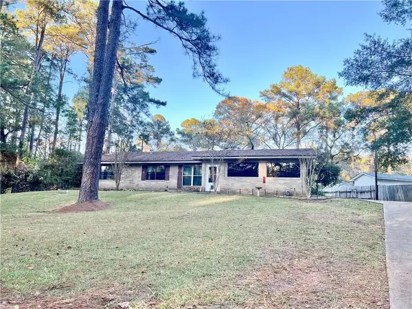 308 Iris Park Drive, Pineville, LA 71360