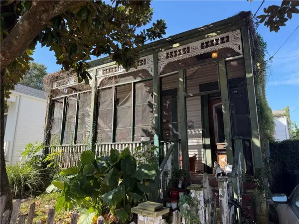 3209 Laurel Street, New Orleans, LA 70115