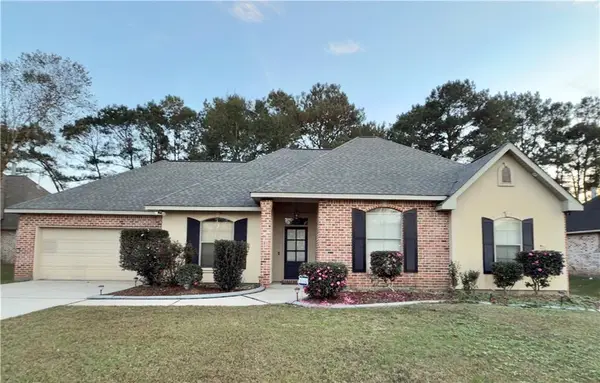 249 Fairfield Oaks Drive, Madisonville, LA 70447