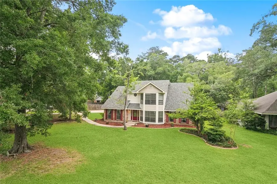 129 Century Oak Lane, Mandeville, LA 70471 - Image #2